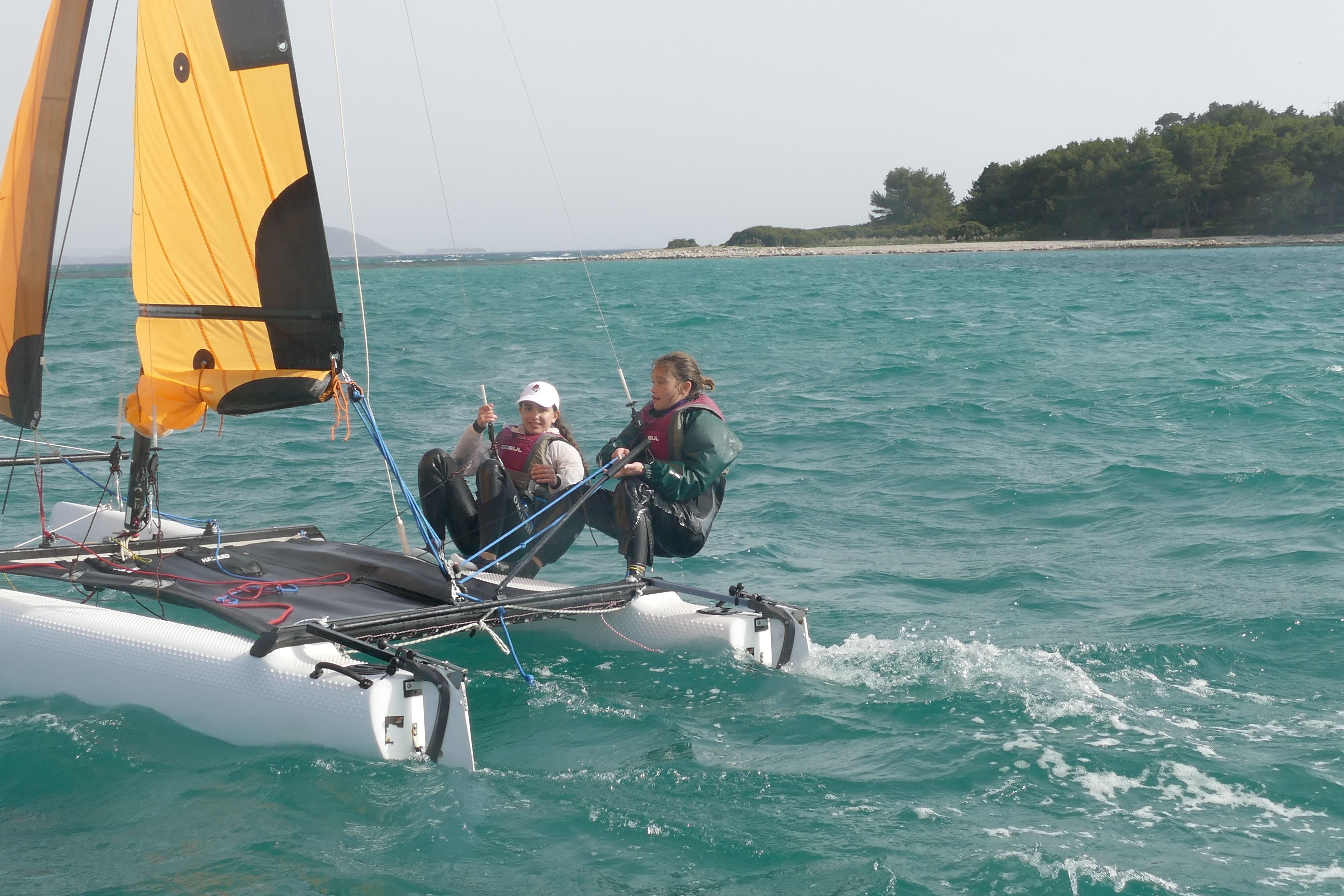 apprendre a conduire un catamaran